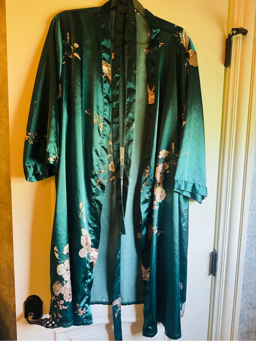 Emerald Silky Floral Kimono Robe